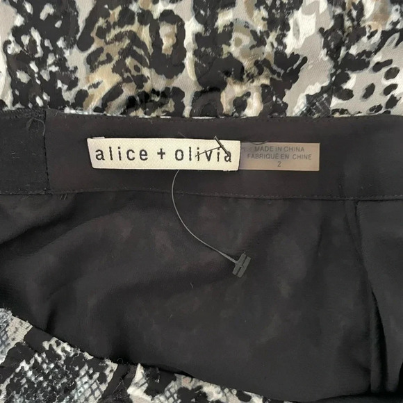 Alice + Olivia Athena snake print midi skirt - Picture 4 of 9